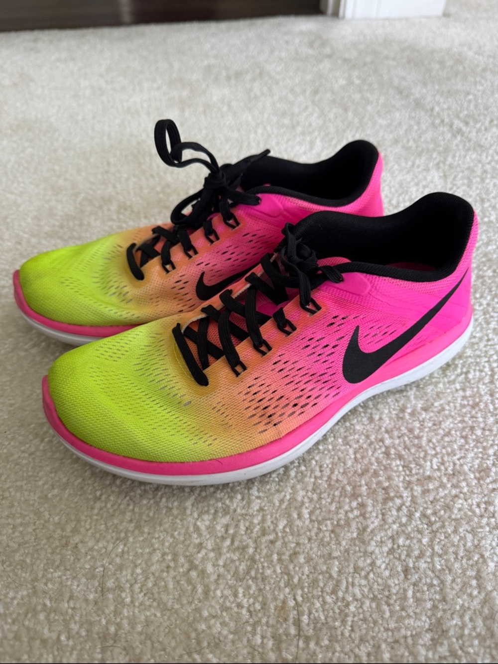 Nike Women’s Neon Pink & Yellow Gradient Running Sneakers